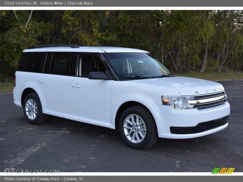 Oxford White / Charcoal Black 2016 Ford Flex SE