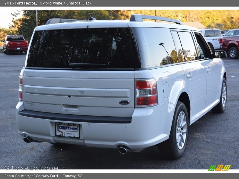 Oxford White / Charcoal Black 2016 Ford Flex SE