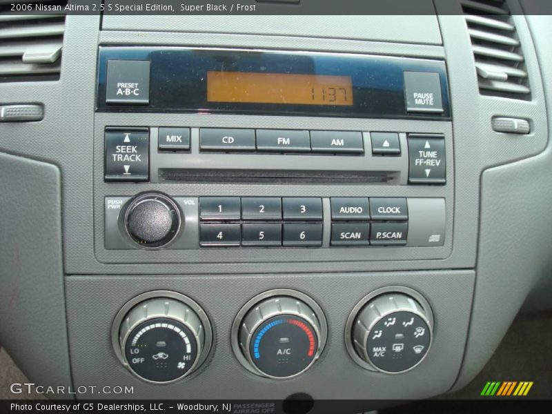 Super Black / Frost 2006 Nissan Altima 2.5 S Special Edition