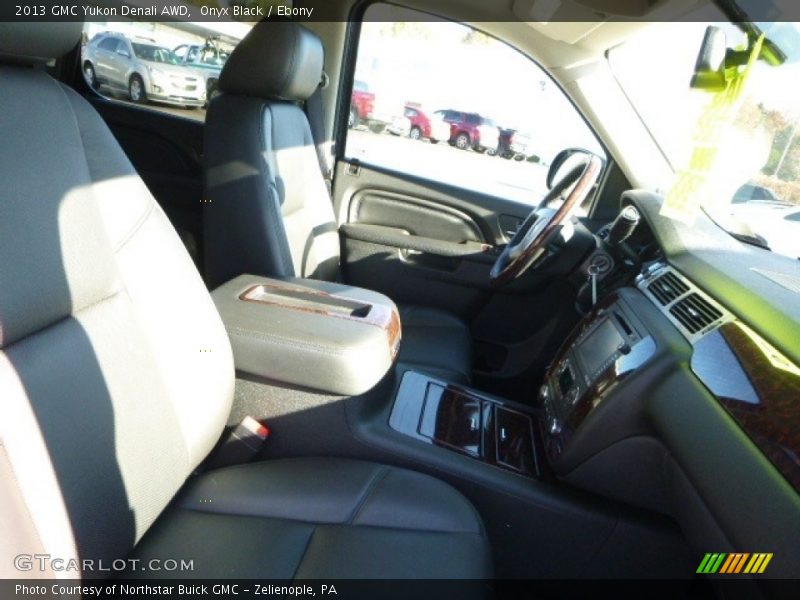 Onyx Black / Ebony 2013 GMC Yukon Denali AWD
