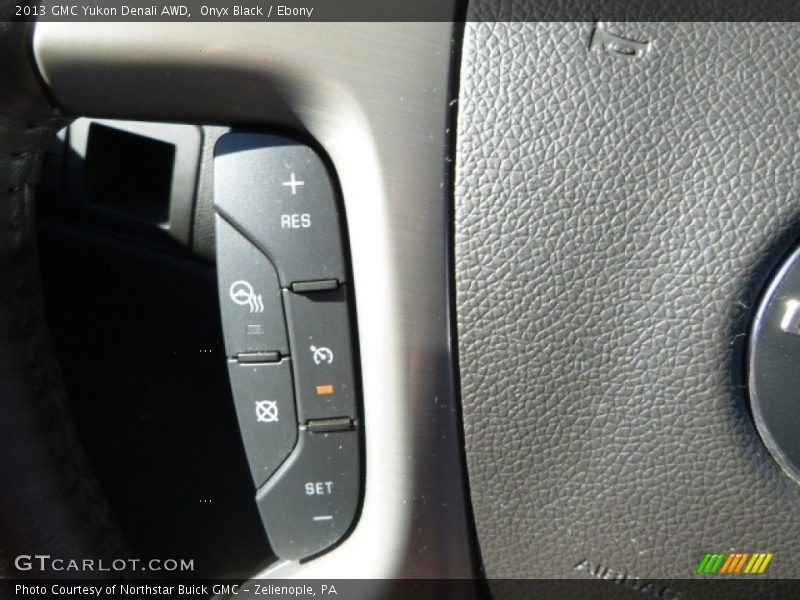 Onyx Black / Ebony 2013 GMC Yukon Denali AWD