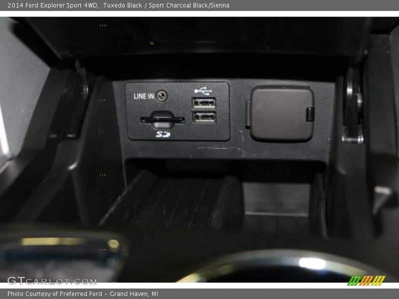 Tuxedo Black / Sport Charcoal Black/Sienna 2014 Ford Explorer Sport 4WD