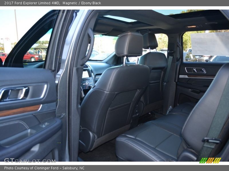 Magnetic / Ebony Black 2017 Ford Explorer Limited 4WD