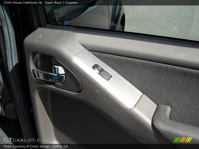 Super Black / Graphite 2006 Nissan Pathfinder SE