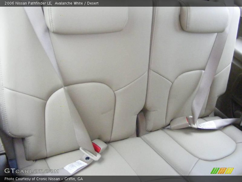 Avalanche White / Desert 2006 Nissan Pathfinder LE