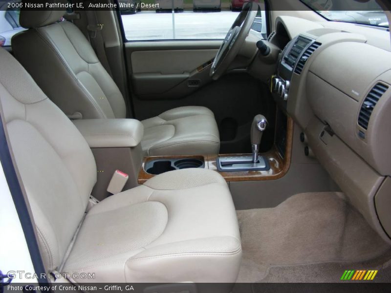 Avalanche White / Desert 2006 Nissan Pathfinder LE