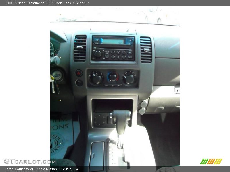Super Black / Graphite 2006 Nissan Pathfinder SE