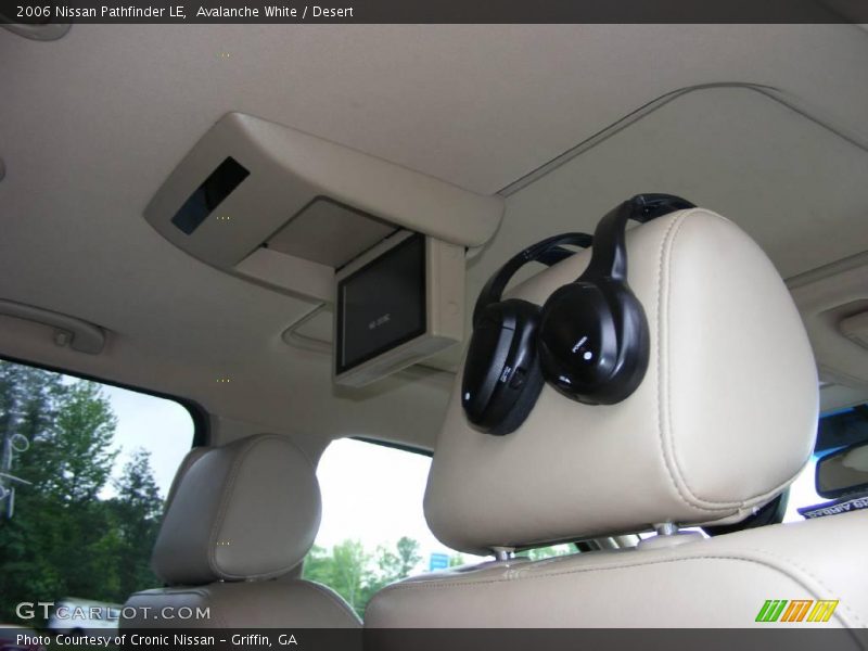 Avalanche White / Desert 2006 Nissan Pathfinder LE