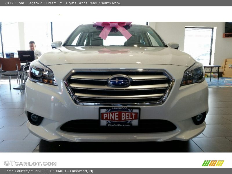 Crystal White Pearl / Warm Ivory 2017 Subaru Legacy 2.5i Premium