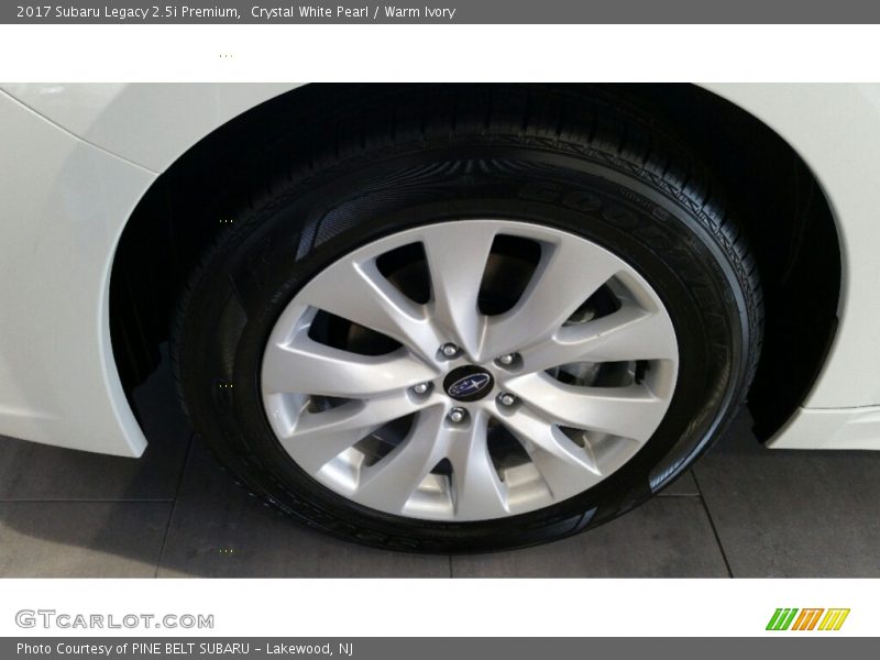Crystal White Pearl / Warm Ivory 2017 Subaru Legacy 2.5i Premium