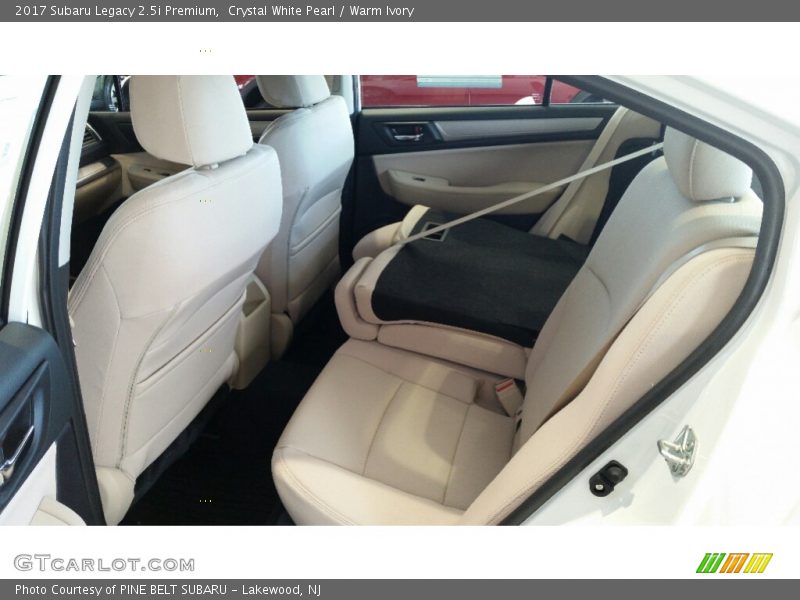Crystal White Pearl / Warm Ivory 2017 Subaru Legacy 2.5i Premium