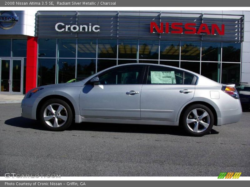 Radiant Silver Metallic / Charcoal 2008 Nissan Altima 3.5 SE