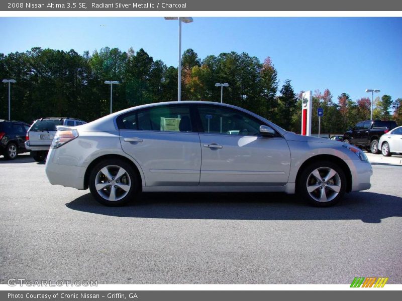 Radiant Silver Metallic / Charcoal 2008 Nissan Altima 3.5 SE