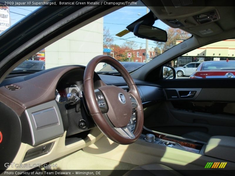 Botanical Green Metallic / Champagne/Truffle 2009 Jaguar XF Supercharged