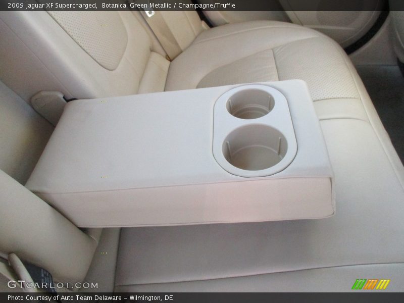 Botanical Green Metallic / Champagne/Truffle 2009 Jaguar XF Supercharged