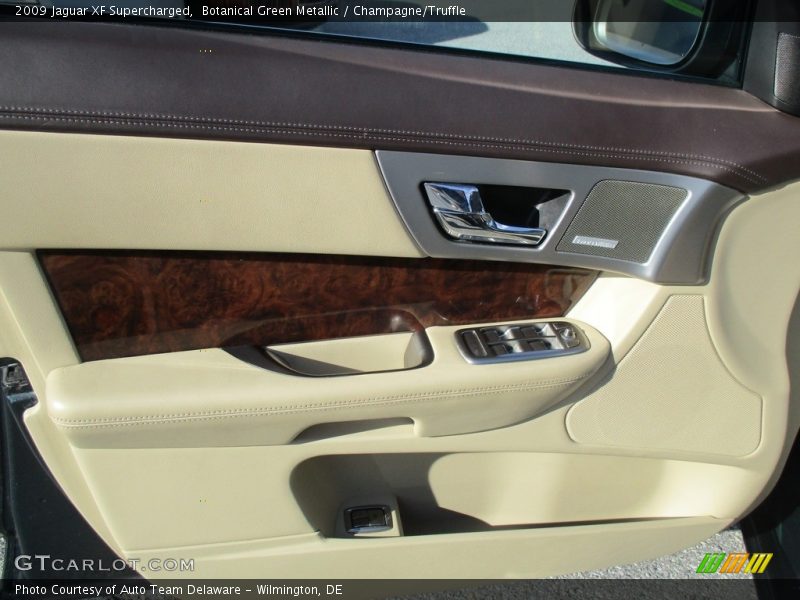 Botanical Green Metallic / Champagne/Truffle 2009 Jaguar XF Supercharged