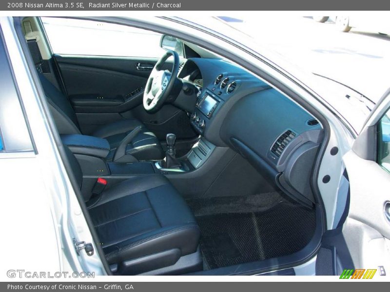 Radiant Silver Metallic / Charcoal 2008 Nissan Altima 3.5 SE