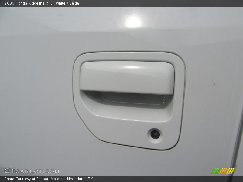 White / Beige 2006 Honda Ridgeline RTL