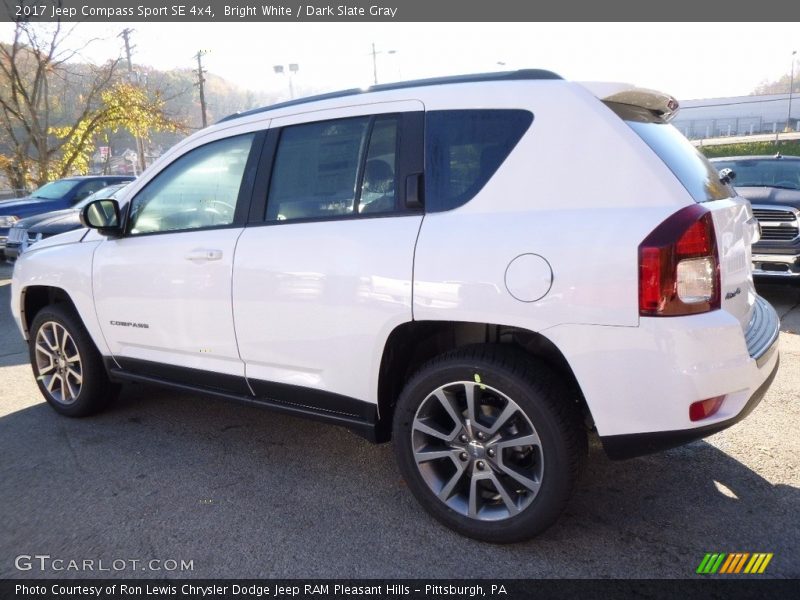 Bright White / Dark Slate Gray 2017 Jeep Compass Sport SE 4x4