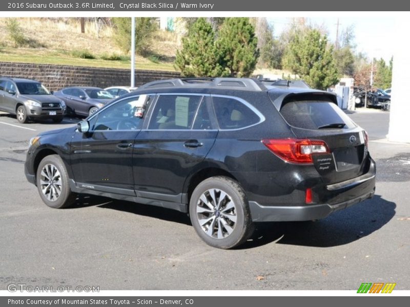 Crystal Black Silica / Warm Ivory 2016 Subaru Outback 3.6R Limited