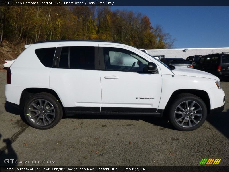 Bright White / Dark Slate Gray 2017 Jeep Compass Sport SE 4x4