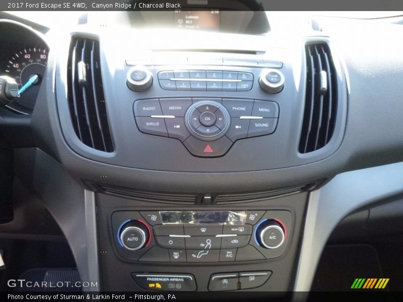Canyon Ridge / Charcoal Black 2017 Ford Escape SE 4WD