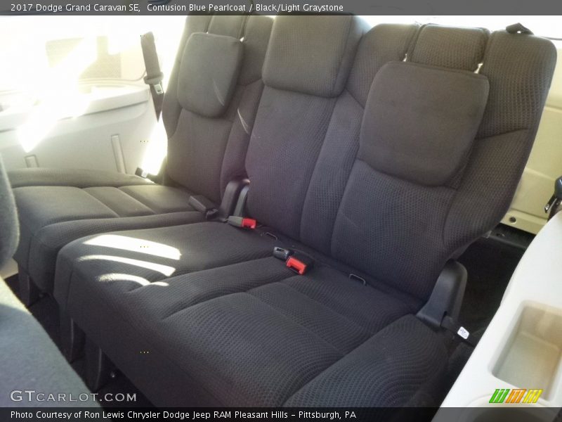 Contusion Blue Pearlcoat / Black/Light Graystone 2017 Dodge Grand Caravan SE