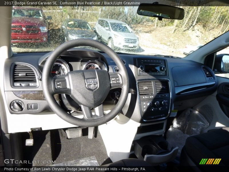 Contusion Blue Pearlcoat / Black/Light Graystone 2017 Dodge Grand Caravan SE