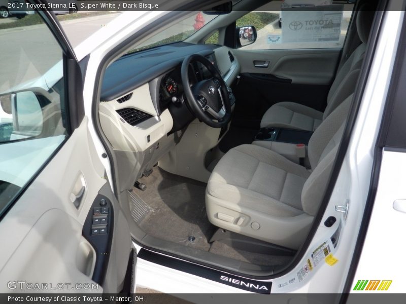  2017 Sienna LE Dark Bisque Interior