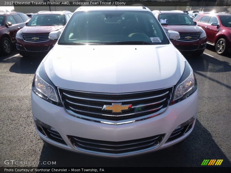 Iridescent Pearl Tricoat / Ebony 2017 Chevrolet Traverse Premier AWD