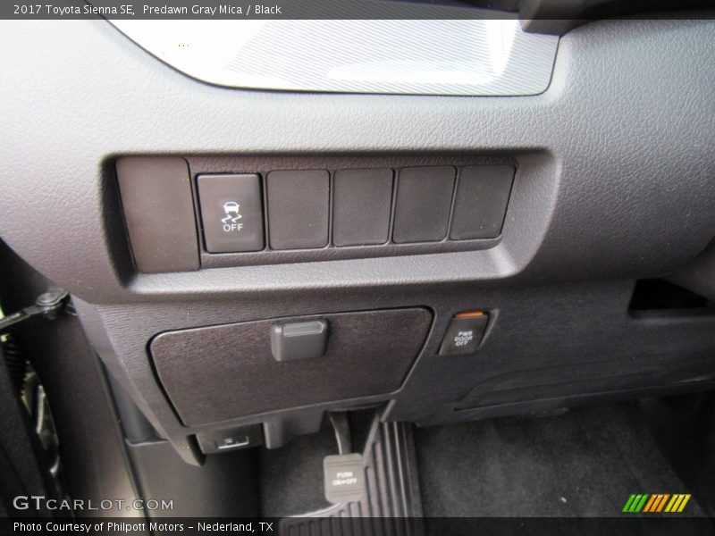 Controls of 2017 Sienna SE