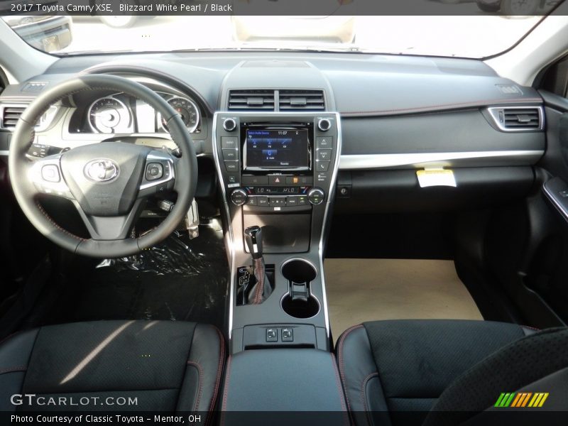 Blizzard White Pearl / Black 2017 Toyota Camry XSE