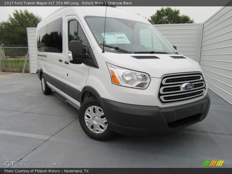 Front 3/4 View of 2017 Transit Wagon XLT 350 MR Long
