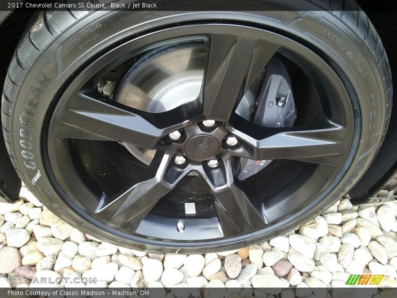 Black / Jet Black 2017 Chevrolet Camaro SS Coupe