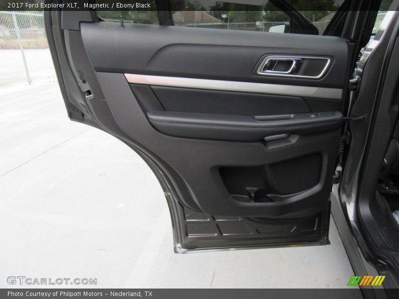 Magnetic / Ebony Black 2017 Ford Explorer XLT
