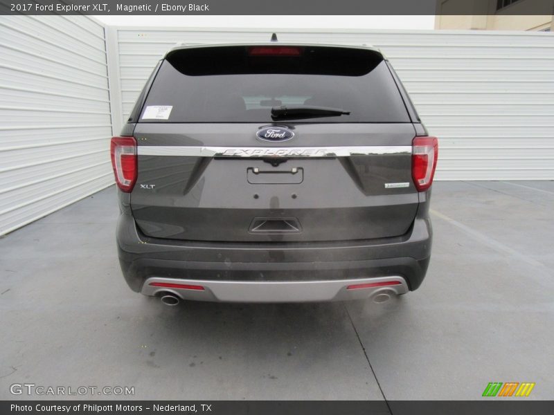 Magnetic / Ebony Black 2017 Ford Explorer XLT