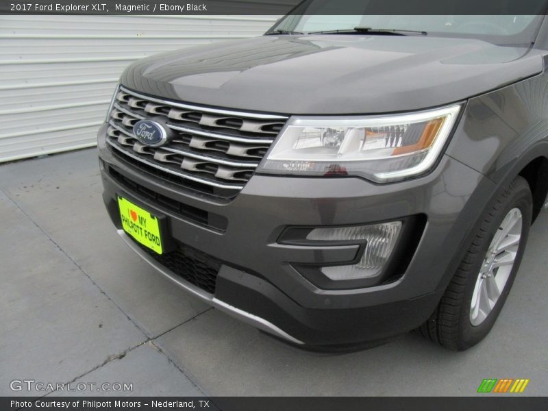 Magnetic / Ebony Black 2017 Ford Explorer XLT
