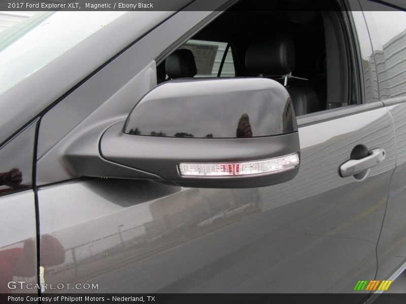 Magnetic / Ebony Black 2017 Ford Explorer XLT