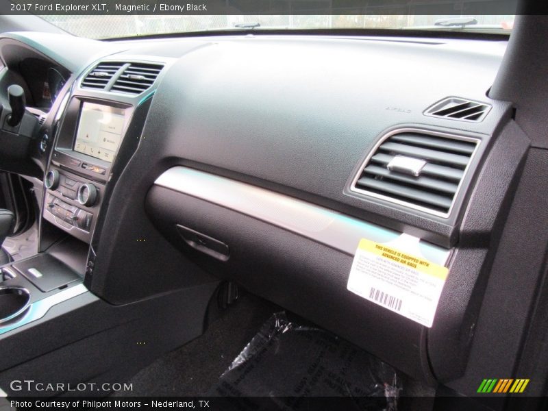Magnetic / Ebony Black 2017 Ford Explorer XLT