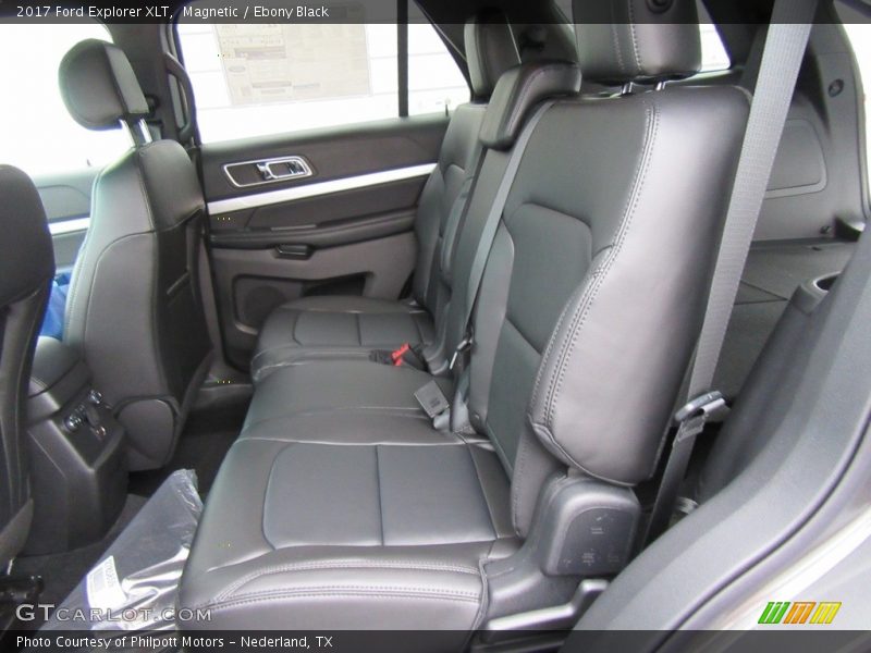 Magnetic / Ebony Black 2017 Ford Explorer XLT