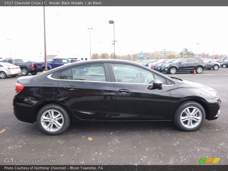 Mosaic Black Metallic / Jet Black 2017 Chevrolet Cruze LT
