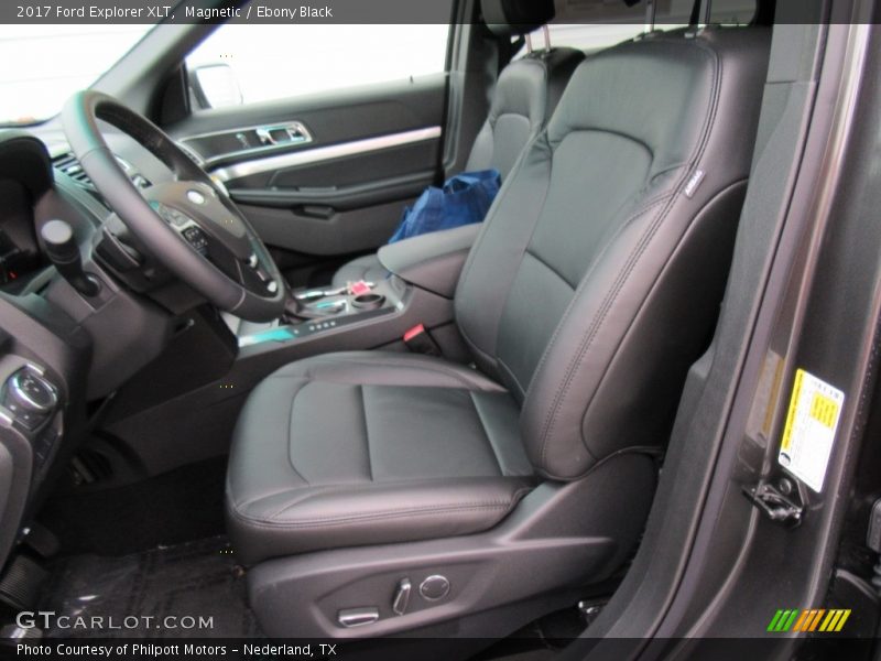 Magnetic / Ebony Black 2017 Ford Explorer XLT