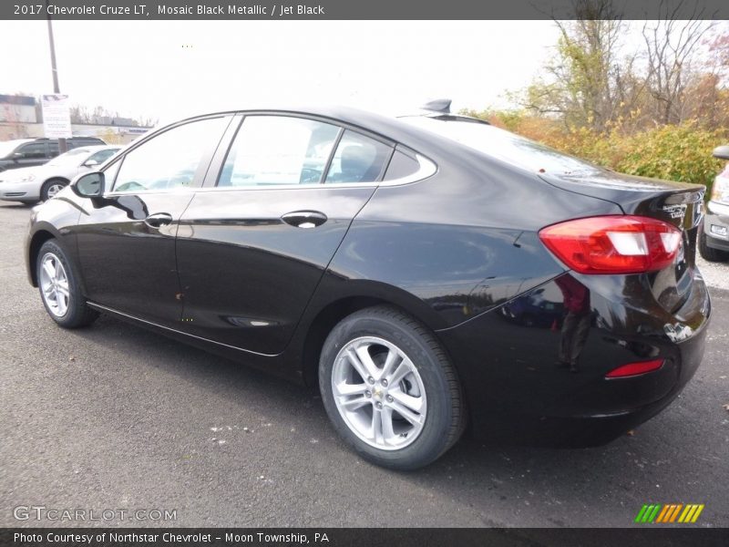 Mosaic Black Metallic / Jet Black 2017 Chevrolet Cruze LT