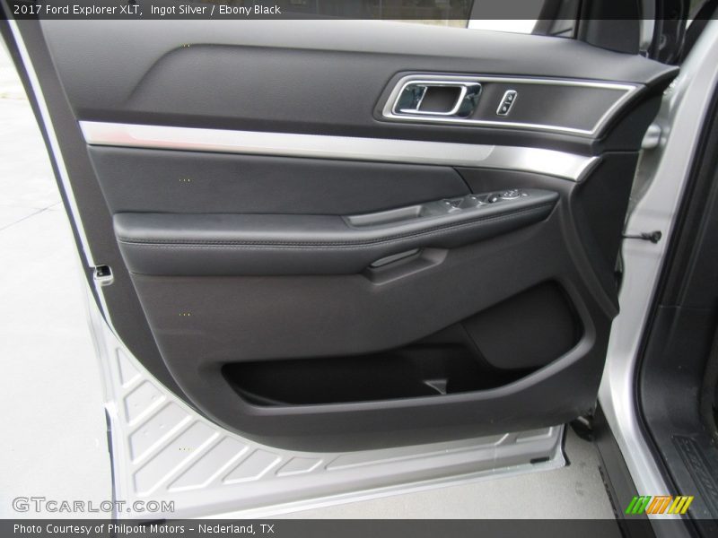 Ingot Silver / Ebony Black 2017 Ford Explorer XLT