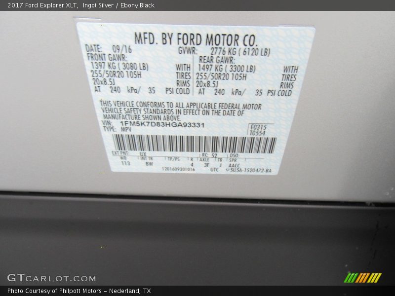 Ingot Silver / Ebony Black 2017 Ford Explorer XLT