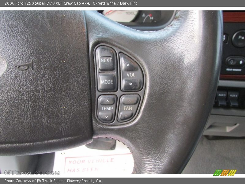 Oxford White / Dark Flint 2006 Ford F250 Super Duty XLT Crew Cab 4x4
