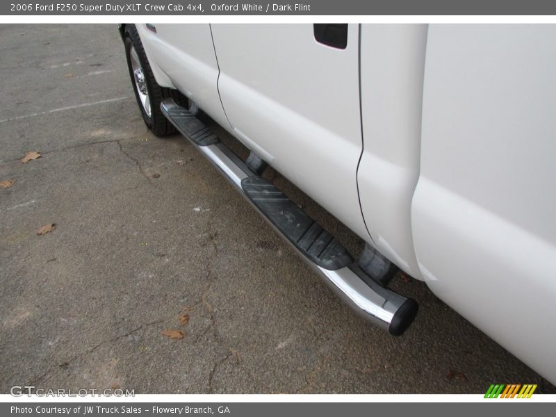 Oxford White / Dark Flint 2006 Ford F250 Super Duty XLT Crew Cab 4x4