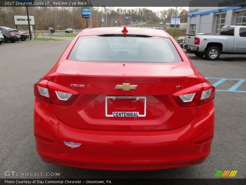 Red Hot / Jet Black 2017 Chevrolet Cruze LT