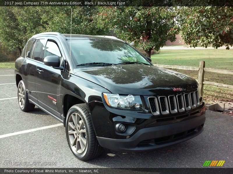 Front 3/4 View of 2017 Compass 75th Anniversary Edition