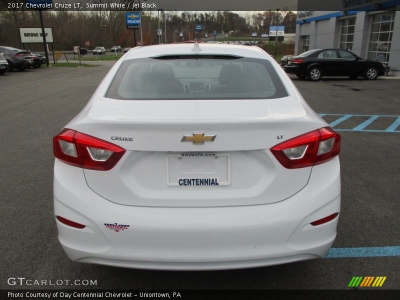 Summit White / Jet Black 2017 Chevrolet Cruze LT